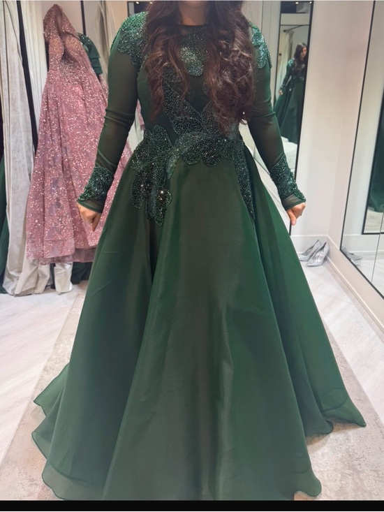 Dresses & Skirts - Elegant Forest Green Long Sleeve Evening Gown